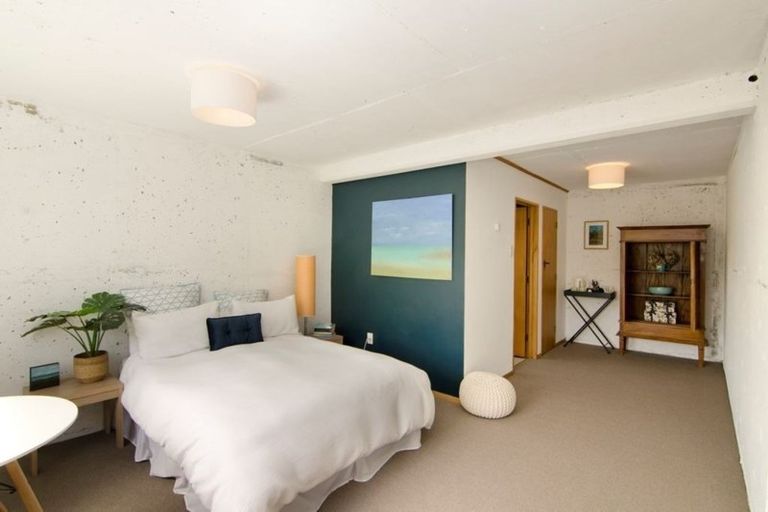 Photo of property in 43 Cheviot Street, Roxburgh, 9500