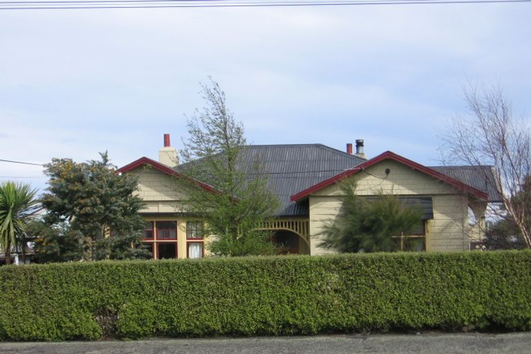 Photo of property in 12 Hayward Street, Featherston, 5710