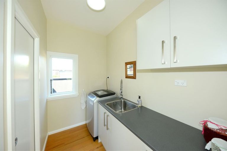 Photo of property in 1/68 Searells Road, Strowan, Christchurch, 8052