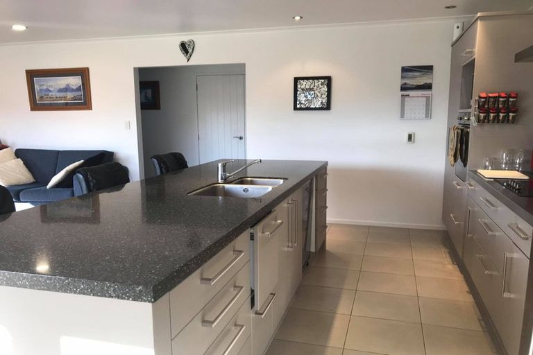 Photo of property in 13 Jules Crescent, Bell Block, New Plymouth, 4312