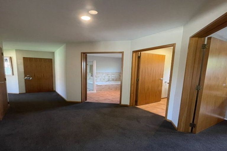 Photo of property in 237a Wainoni Road, Avondale, Christchurch, 8061