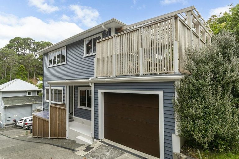 Photo of property in 14b Glenmore Street, Thorndon, Wellington, 6011