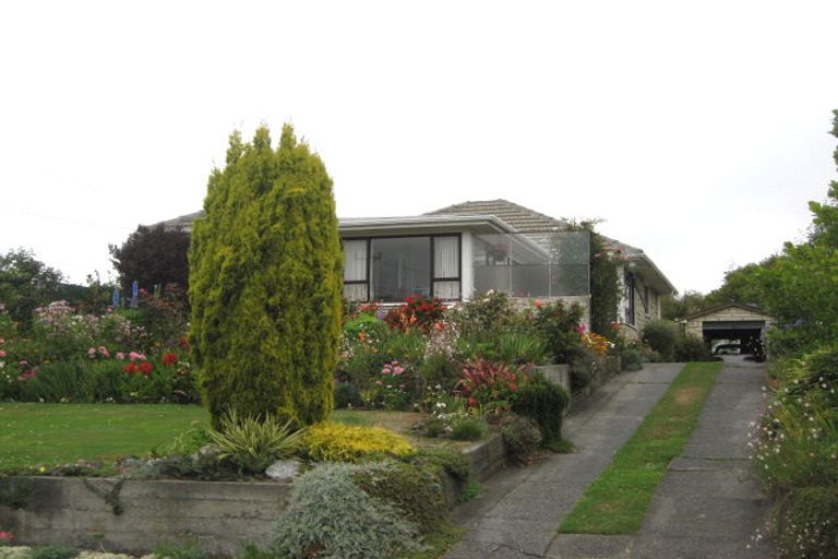 Photo of property in 1 Weir Place, Hoon Hay, Christchurch, 8025