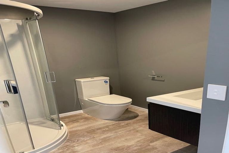 Photo of property in 16 Kopua Place, Whitby, Porirua, 5024