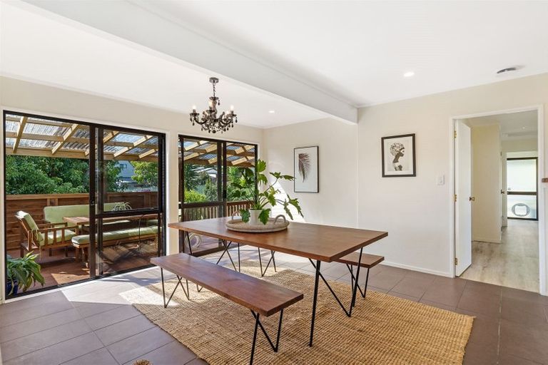 Photo of property in 9 Hale Crescent, Bayview, Auckland, 0629