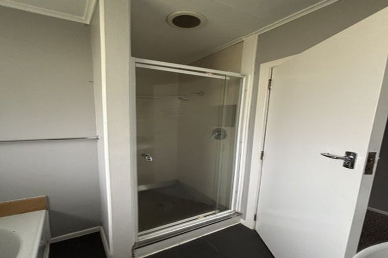 Photo of property in 40 Cumberland Street, Merrilands, New Plymouth, 4312