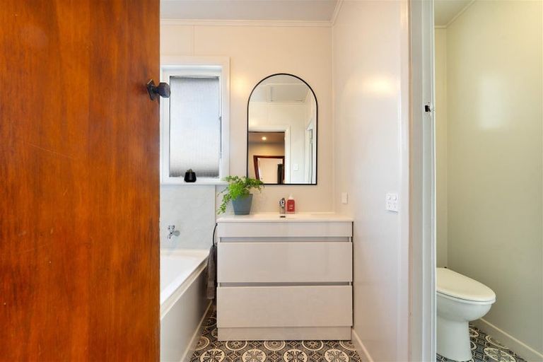 Photo of property in 1/122 Muritai Street, Tahunanui, Nelson, 7011