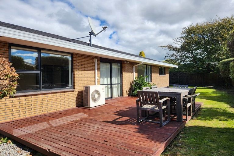 Photo of property in 24a Rutherglen Avenue, Ilam, Christchurch, 8041