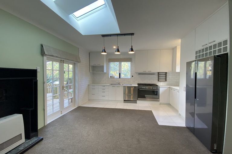 Photo of property in 21 Asquith Terrace, Brooklyn, Wellington, 6021