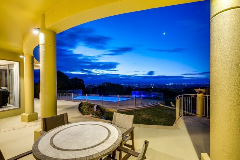 Photo of property in 245 Te Mata Peak Road, Havelock North, 4130