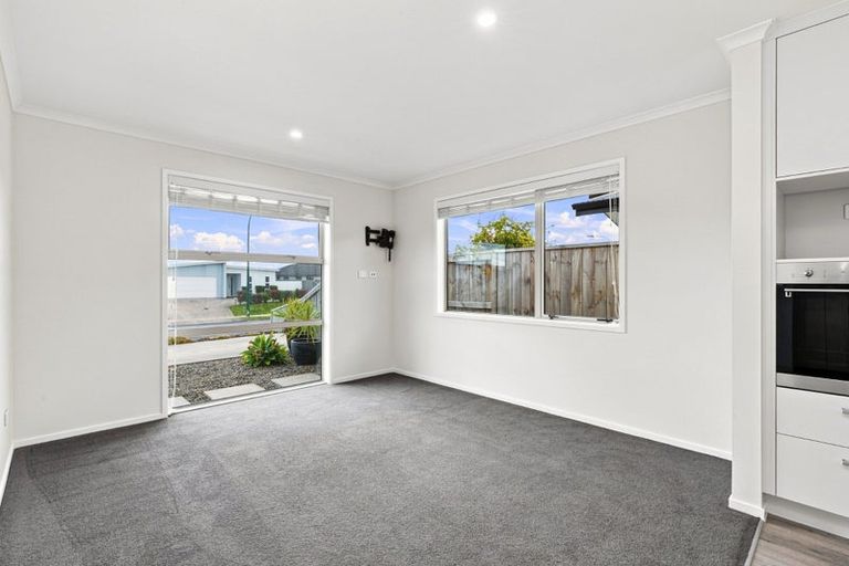 Photo of property in 18 Stevenson Drive, Papamoa, 3118