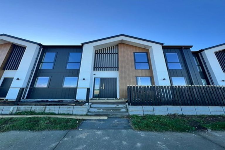 Photo of property in 6 Atutahi Lane, Papamoa Beach, Papamoa, 3118