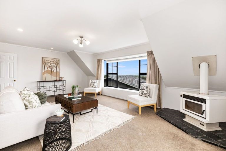 Photo of property in 76a Winara Avenue, Waikanae, 5036