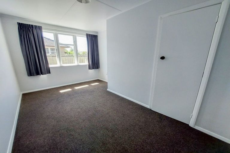 Photo of property in 30 Yeats Crescent, Fairfield, Hamilton, 3214