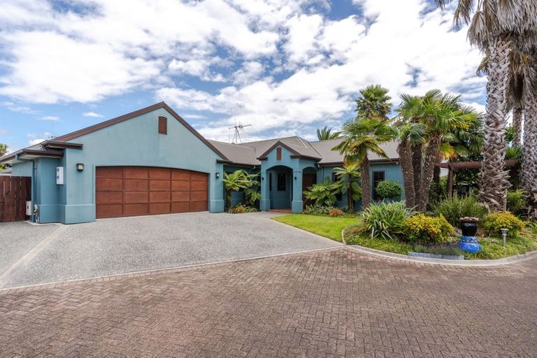 Photo of property in 26 Fendalton Drive, Rototuna, Hamilton, 3210