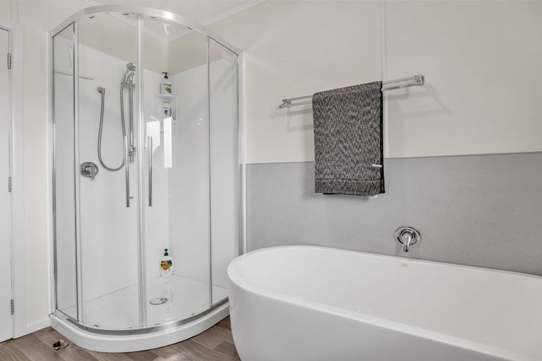 Photo of property in 5 Porikapa Road, Owhata, Rotorua, 3010