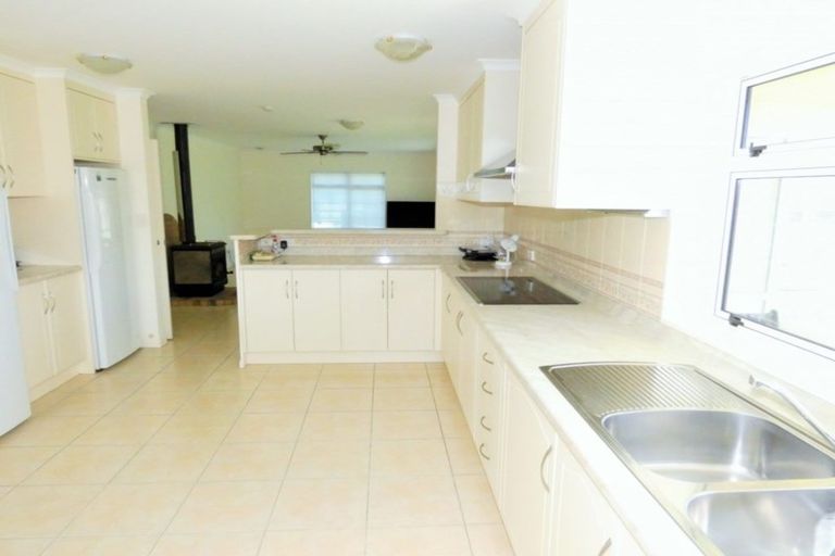 Photo of property in 53 Gladstone Road, Levin, 5571