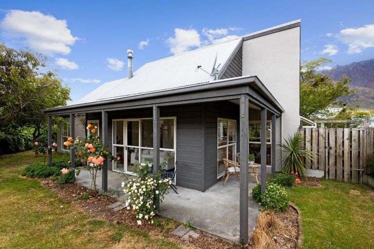 Photo of property in 9 Alta Place, Frankton, Queenstown, 9300
