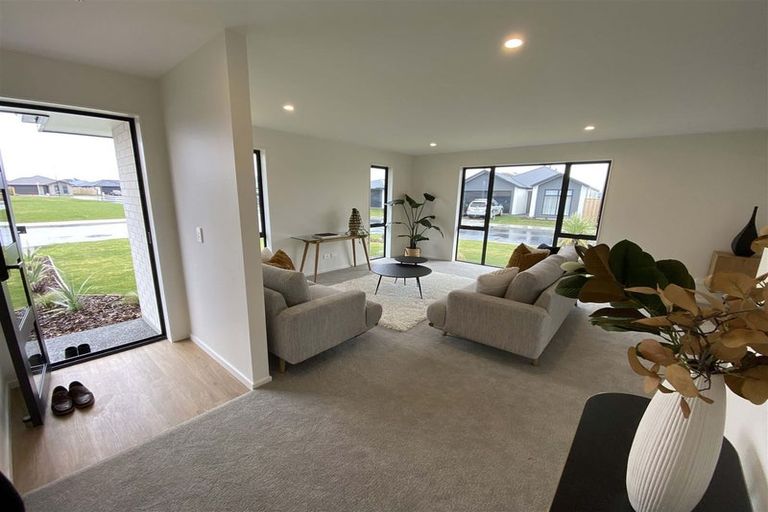 Photo of property in 1 Kotua Street, Woodend, 7610