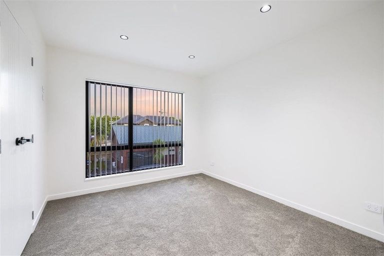 Photo of property in 2/48 Victor Street, Avondale, Auckland, 1026