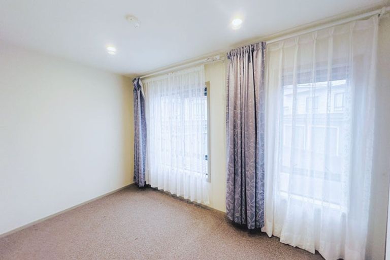 Photo of property in 12/17 Georgia Terrace, Albany, Auckland, 0632