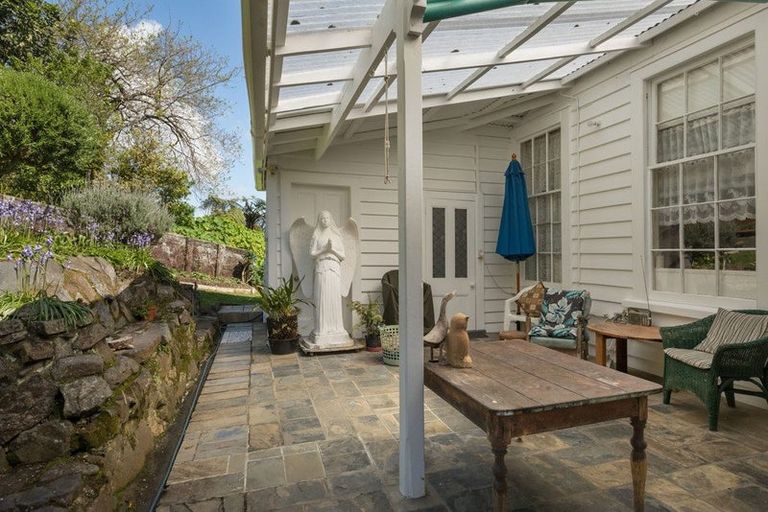 Photo of property in 300 Thames Coast Sh25 Road, Thornton Bay, Thames, 3575