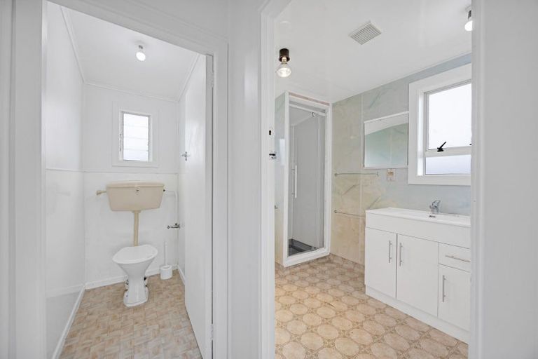 Photo of property in 124 Kahouri Road, Midhirst, Stratford, 4394