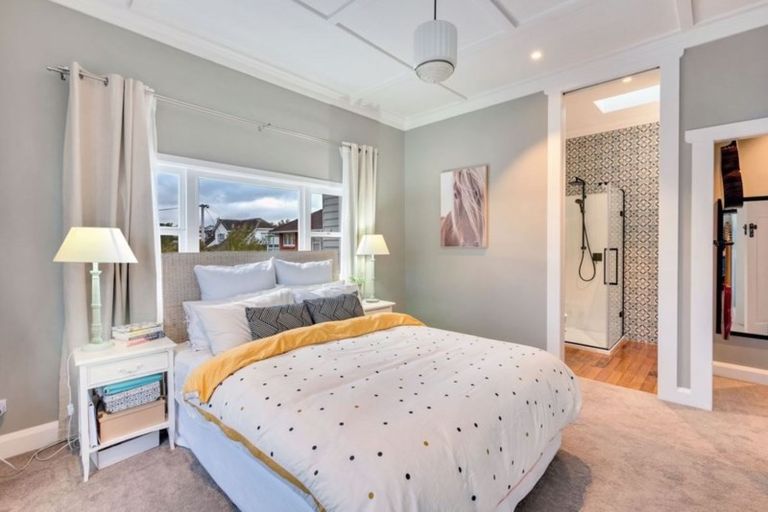 Photo of property in 1/56 Northboro Road, Belmont, Auckland, 0622