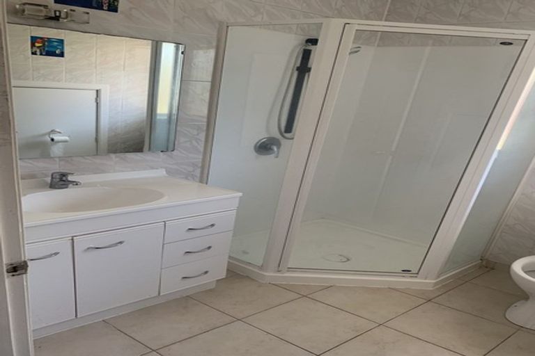 Photo of property in 14 Matarangi Road, East Tamaki, Auckland, 2013