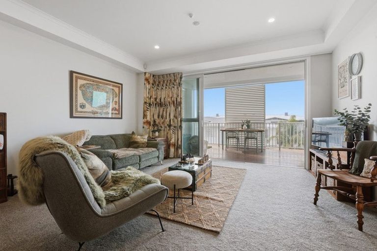 Photo of property in 101 Panorama Heights, Orewa, 0931