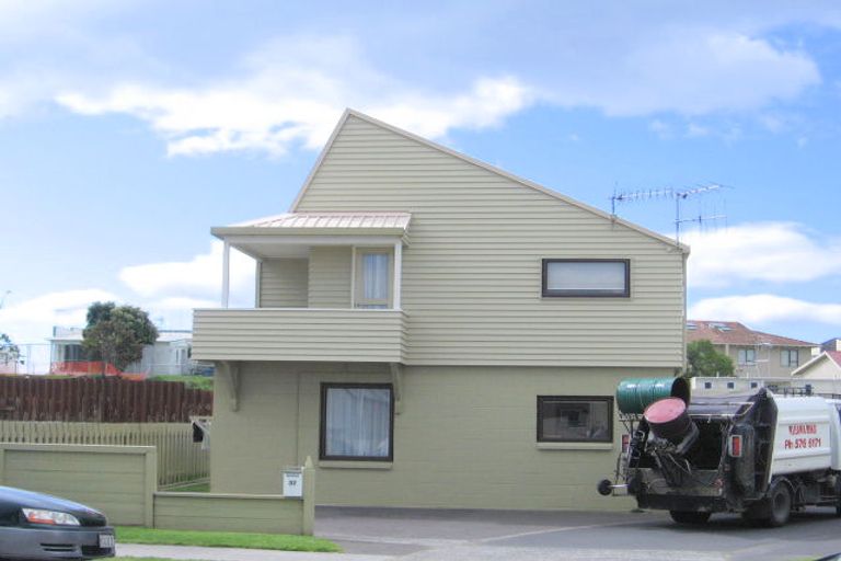 Photo of property in 37 Maunganui Road, Mount Maunganui, 3116