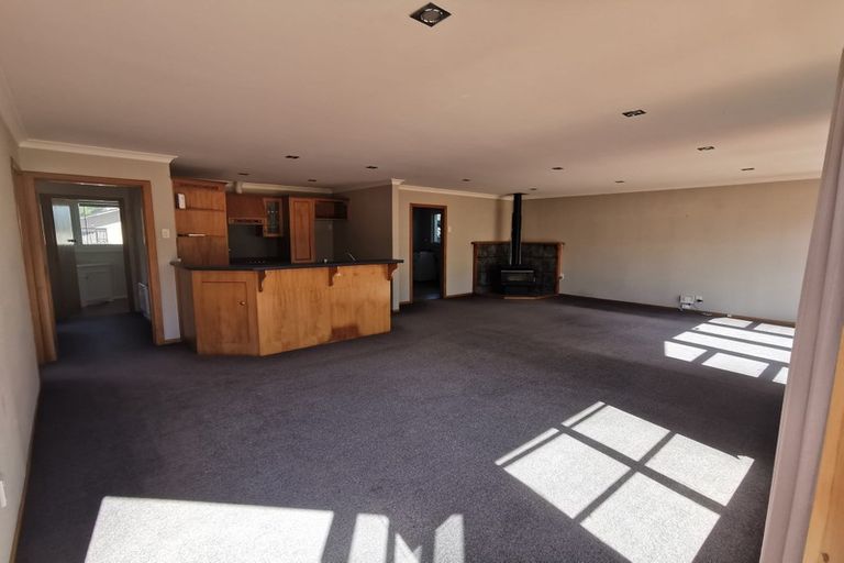 Photo of property in 14 Holloway Street, Waikiwi, Invercargill, 9810