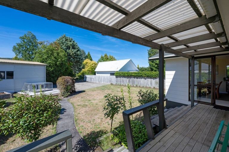Photo of property in 30 Candu Lane, Kinloch, Taupo, 3377