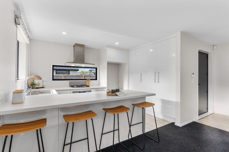 Photo of property in 10 Pitcaithly Street, Halswell, Christchurch, 8025