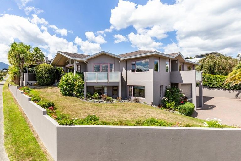 Photo of property in 69 Arrowsmith Avenue, Waipahihi, Taupo, 3330