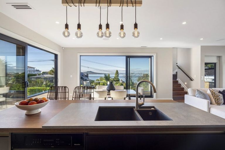 Photo of property in 20 Beach Road, Castor Bay, Auckland, 0620