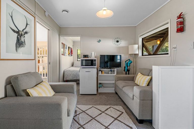 Photo of property in 32 Aoturoa Avenue, Rotoiti Forest, Rotorua, 3074