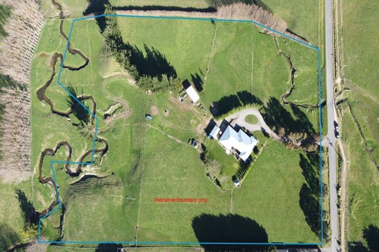 Photo of property in 75 Adelaide Road, Dannevirke, 4978