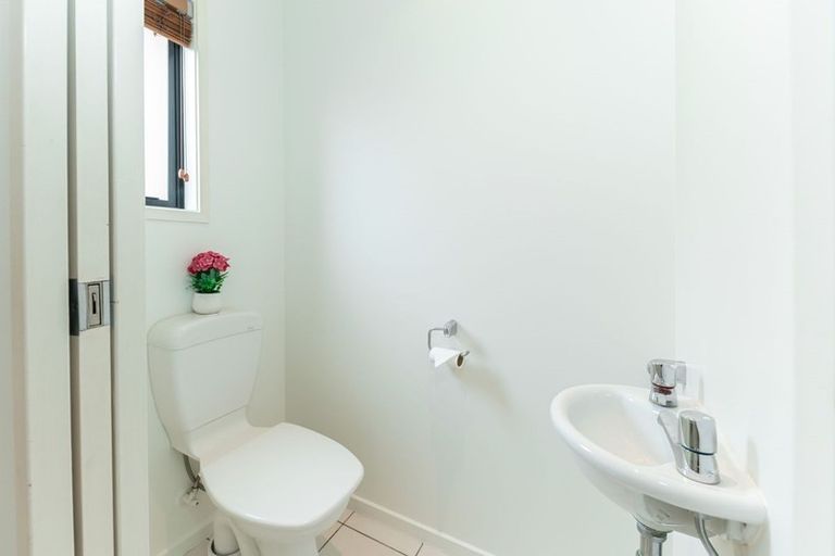 Photo of property in 88/2 Armoy Drive, East Tamaki, Auckland, 2016