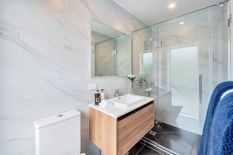 Photo of property in 68 Channel View Road, Campbells Bay, Auckland, 0630