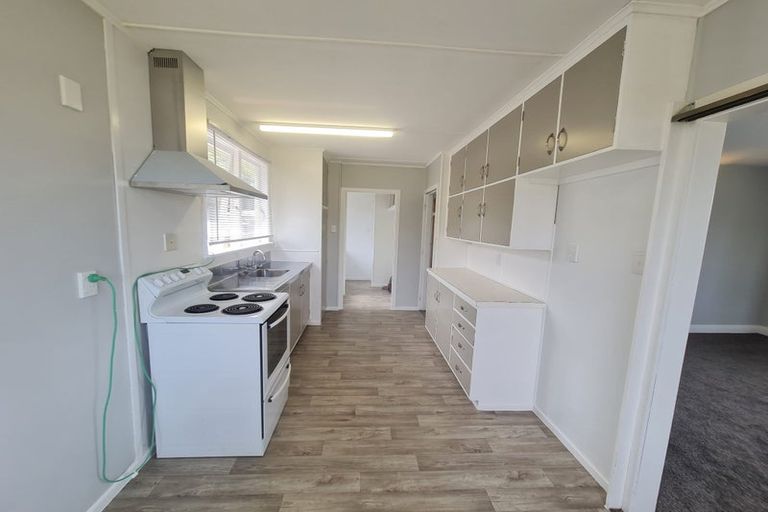 Photo of property in 86 Castor Crescent, Cannons Creek, Porirua, 5024