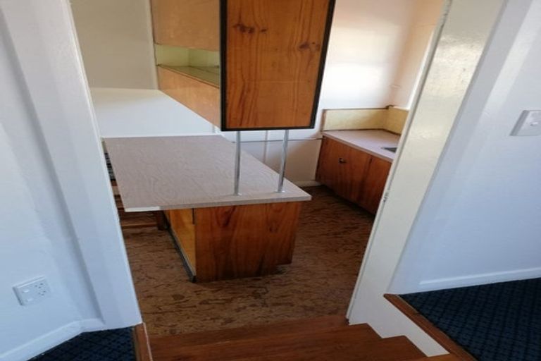 Photo of property in 16 Toru Street, Lyall Bay, Wellington, 6022