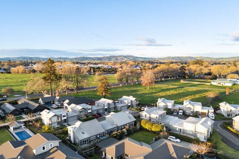 Photo of property in 9 Tucker Close, Leamington, Cambridge, 3432