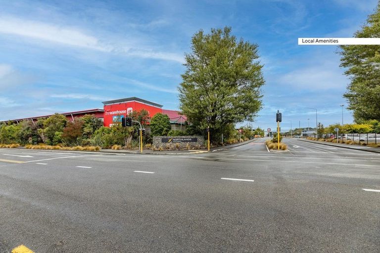 Photo of property in 26b Sawyers Arms Road, Northcote, Christchurch, 8052