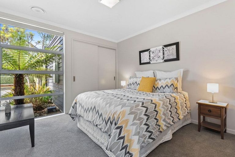 Photo of property in 70 Forest Heights, Wanaka, 9305