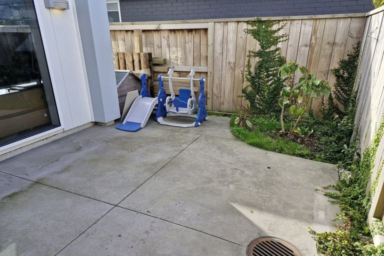 Photo of property in 1 Chain Place, Papamoa, 3118