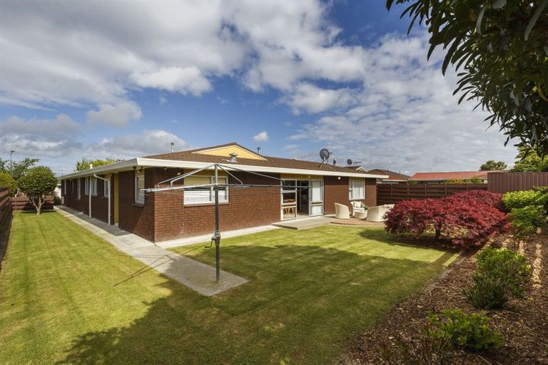 Photo of property in 17 Chippendale Crescent, Highbury, Palmerston North, 4412
