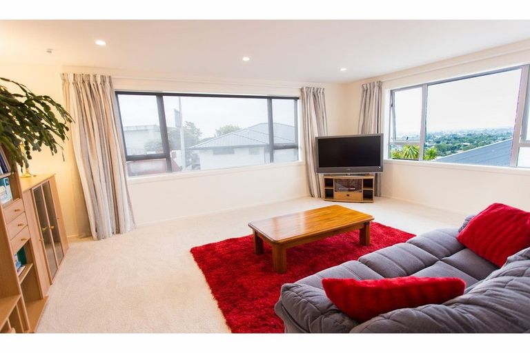 Photo of property in 1/14a Millhill Lane, Huntsbury, Christchurch, 8022