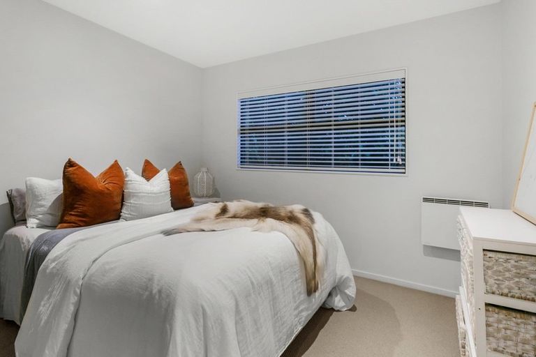 Photo of property in 11/79 Schnapper Rock Road, Schnapper Rock, Auckland, 0632