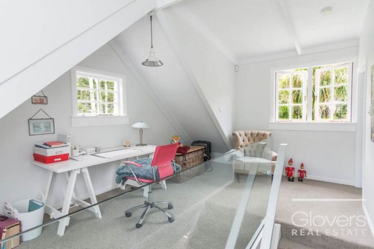 Photo of property in 44 Western Road, Laingholm, Auckland, 0604